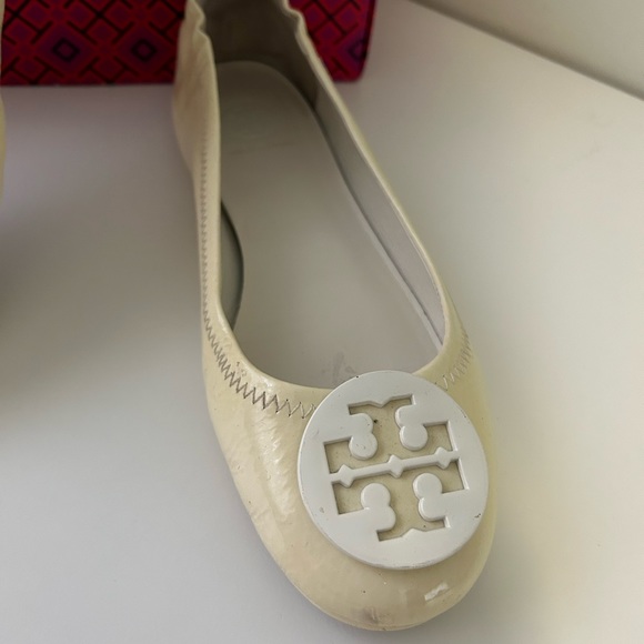 Tory Burch Minnie Travel Ballet Leather Flat Shoes - Picture 5 of 6